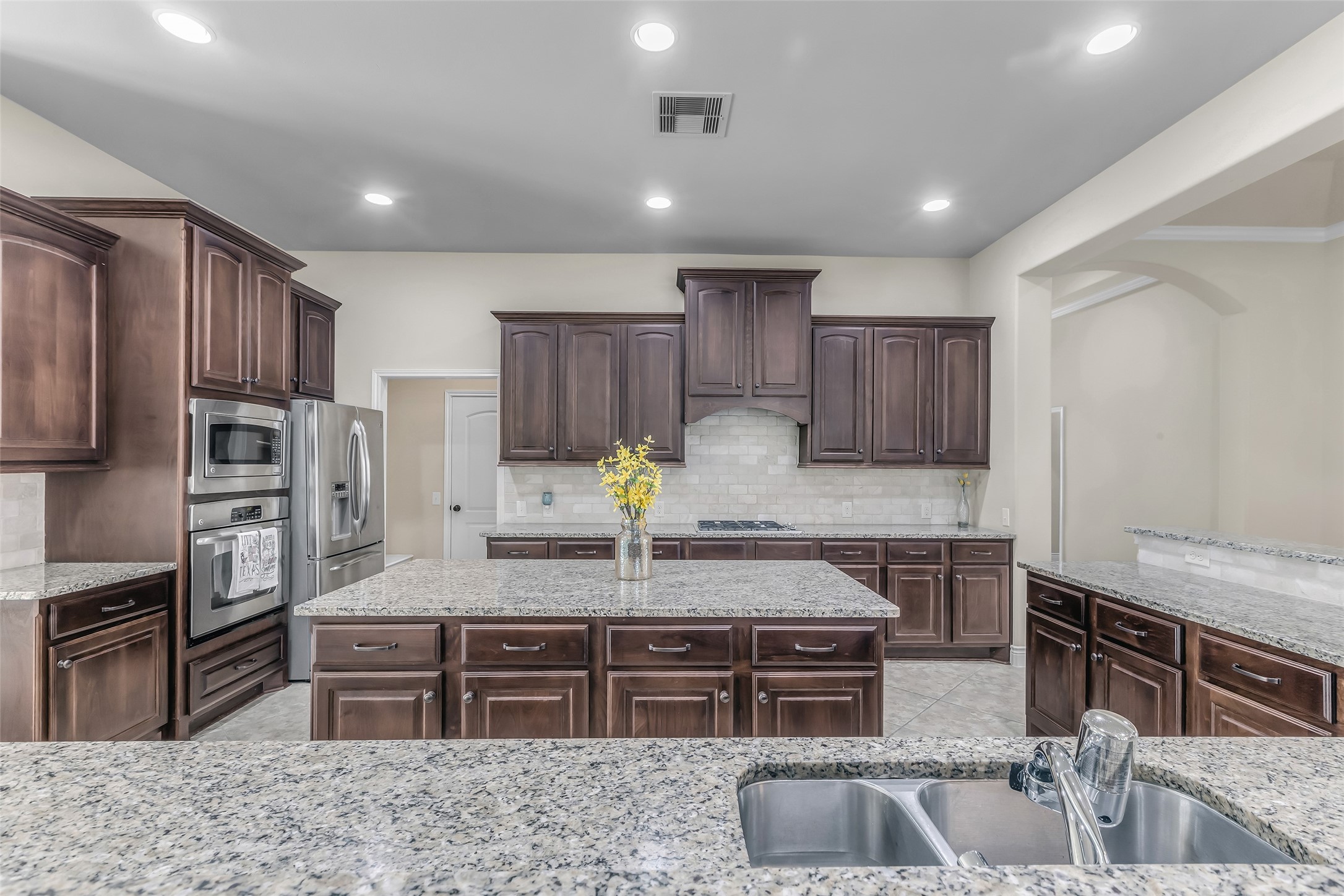 2206 Chelsea Creek Lane, Spring, TX, 77386 | 21929932 | Realty Texas LLC