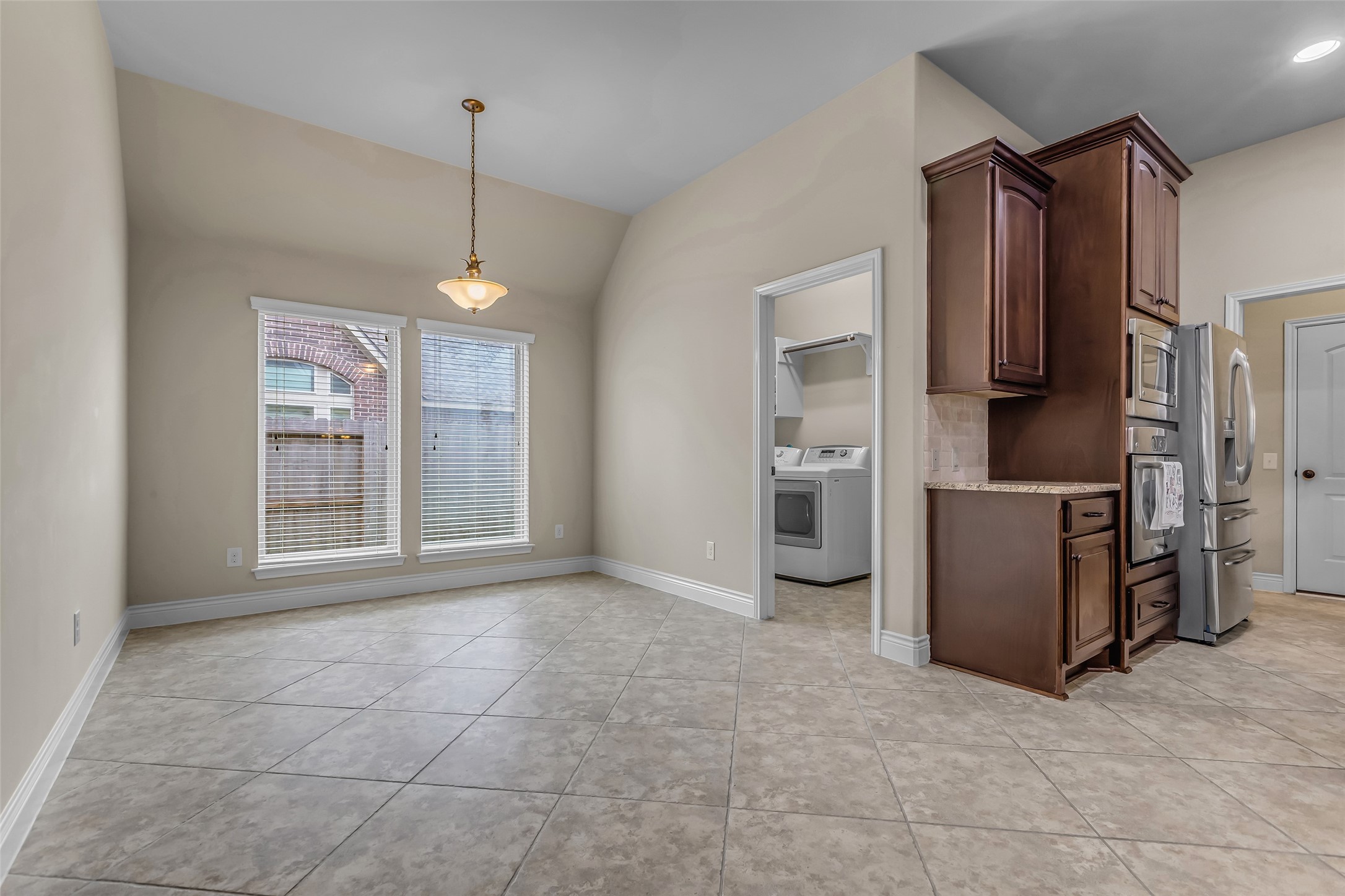 2206 Chelsea Creek Lane, Spring, TX, 77386 | 21929932 | Realty Texas LLC