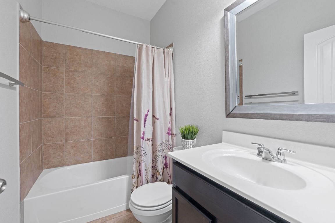 187 Antelope Plains Road , Buda, TX, 78610 | 5939521 | Realty Texas LLC