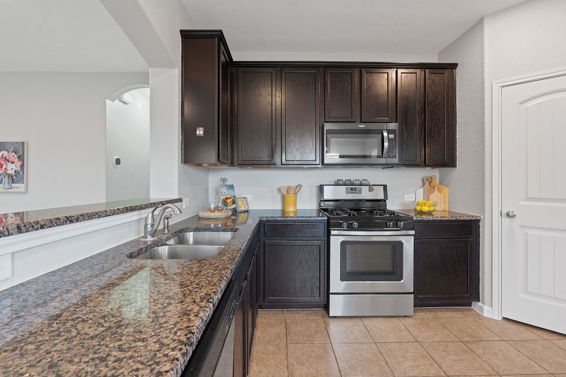 187 Antelope Plains Road , Buda, TX, 78610 | 5939521 | Realty Texas LLC