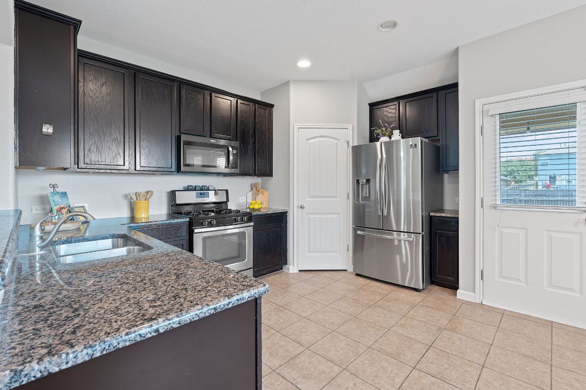187 Antelope Plains Road , Buda, TX, 78610 | 5939521 | Realty Texas LLC