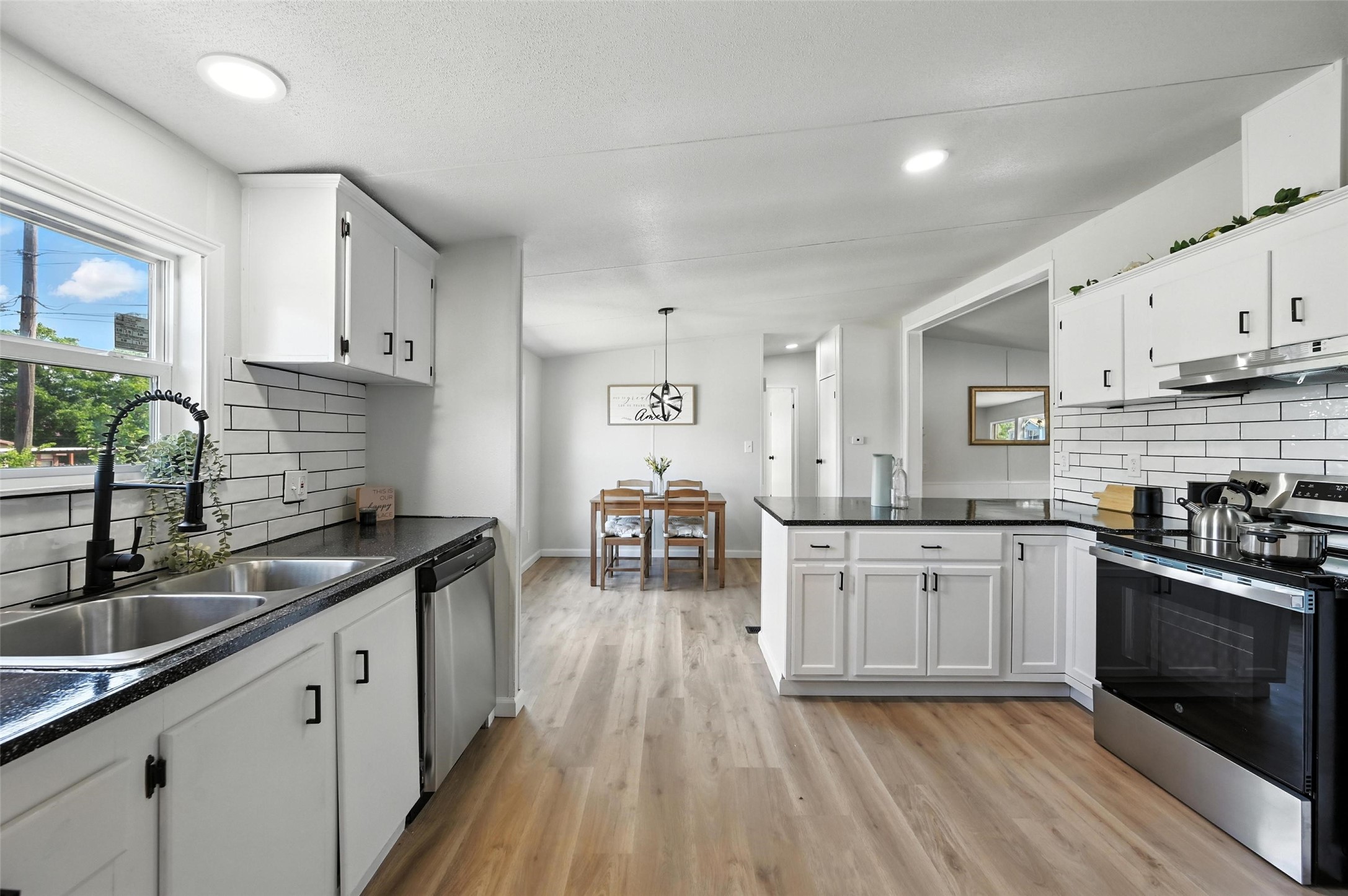 1309 Vinewood Drive, Mansfield, TX, 76063 | 20974644 | Realty Texas LLC