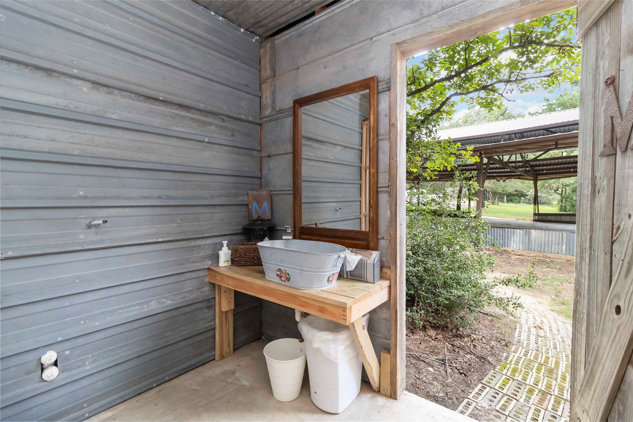 208 Old Potato RD, Paige, TX, 78659 | 8894211 | Realty Texas LLC