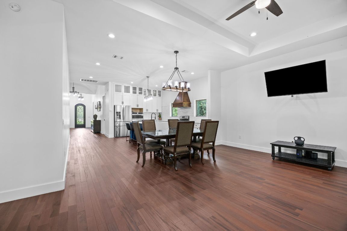 390 RIDDLE Road, Cedar Creek, TX, 78612 | 6429598 | Realty Texas LLC