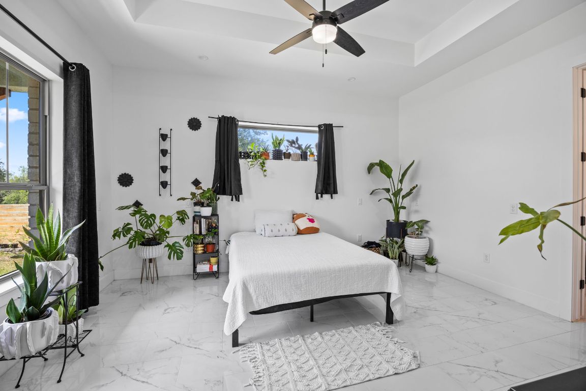 390 RIDDLE Road, Cedar Creek, TX, 78612 | 6429598 | Realty Texas LLC