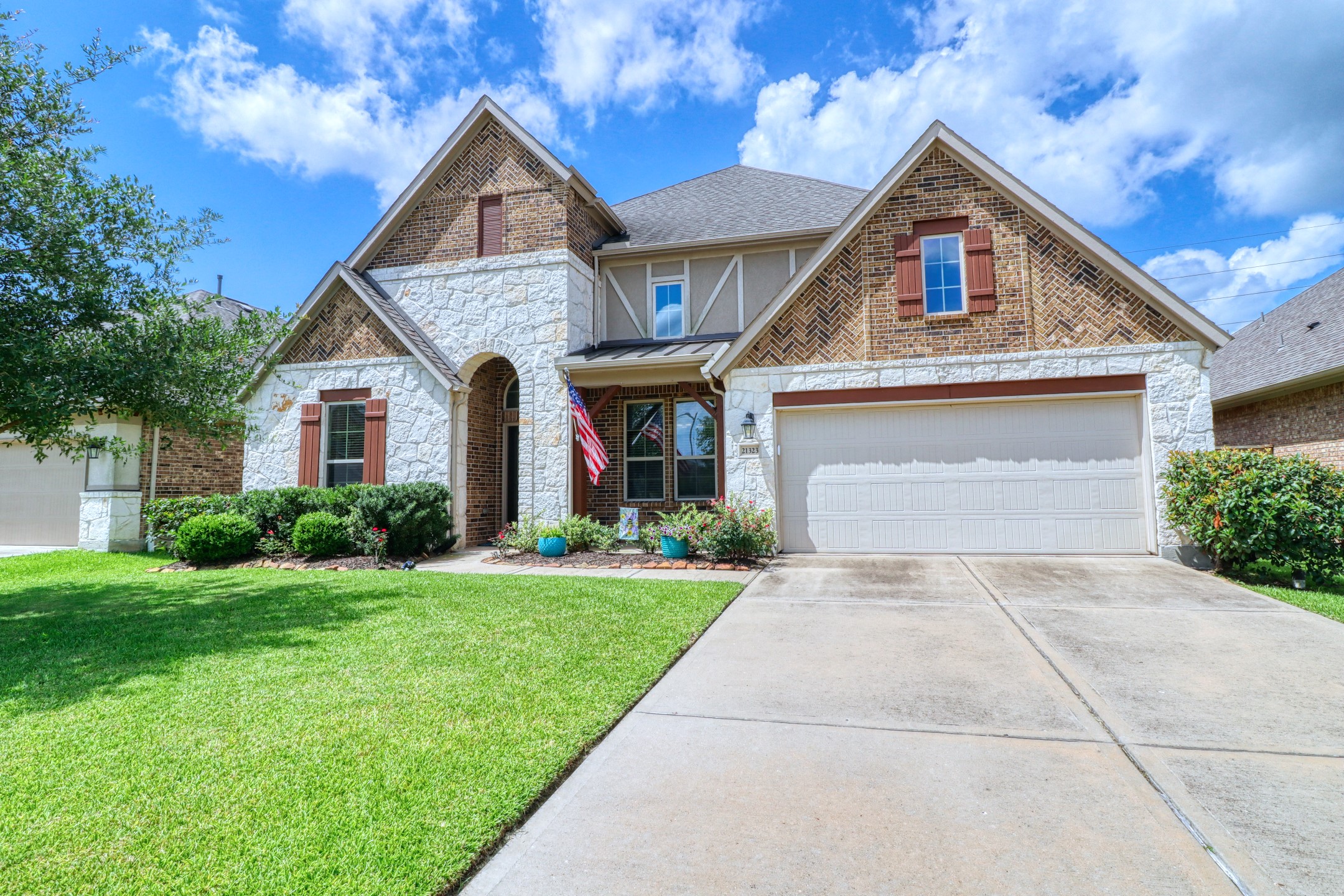 For Sale: 21323 Crested Valley Drive Blog Image Banner