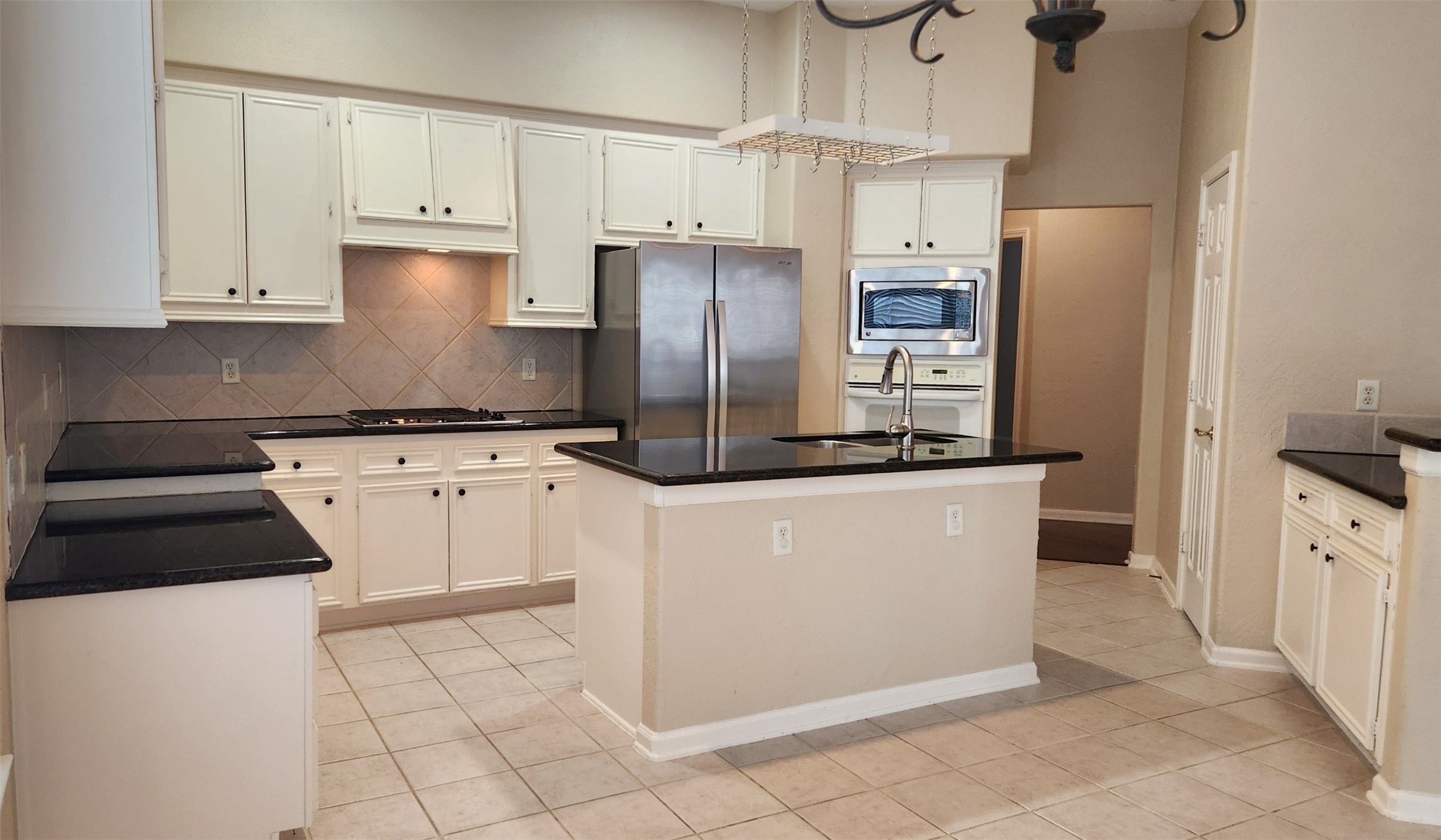 19919 Ivory Mills Lane , Houston, TX, 77094 | 16307507 | Realty Texas LLC