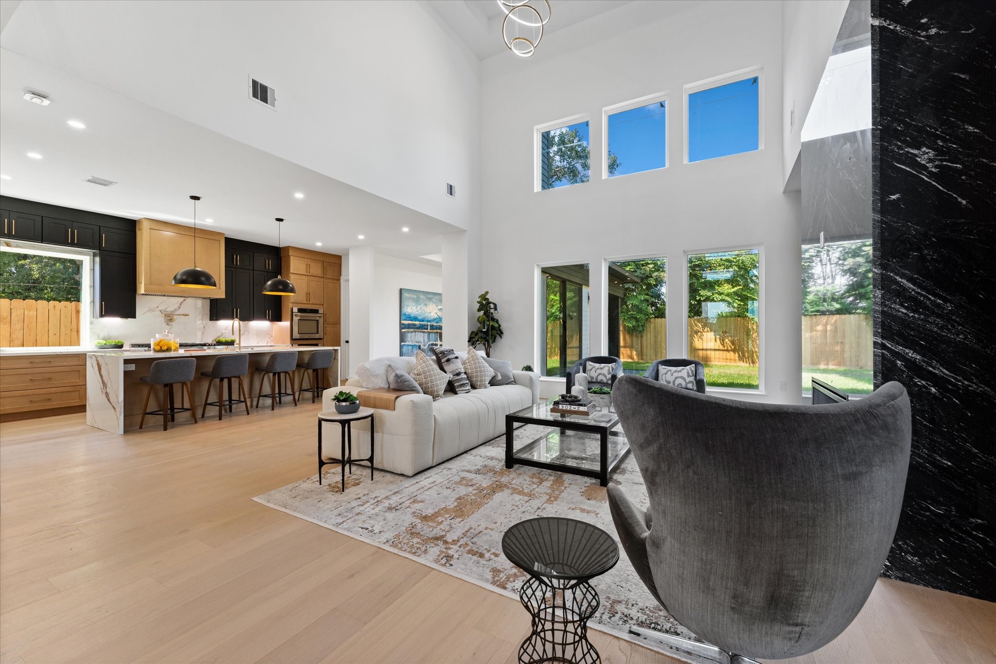 8102 Montridge Drive, Houston, TX, 77055 | 62011518 | Realty Texas LLC