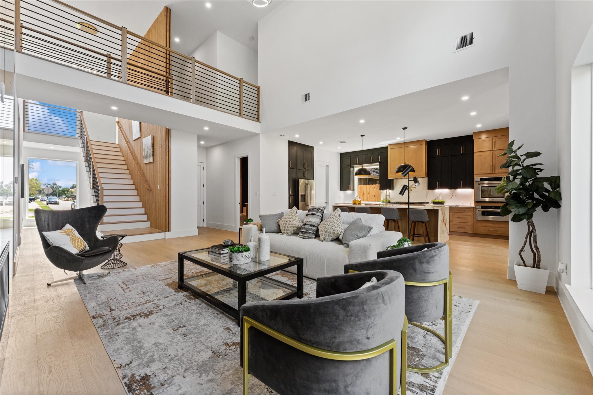 8102 Montridge Drive, Houston, TX, 77055 | 62011518 | Realty Texas LLC