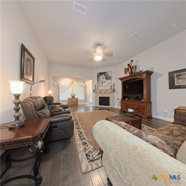 21323 Crested Valley Drive, Richmond, TX, 77407 | 584266 | Realty Texas LLC