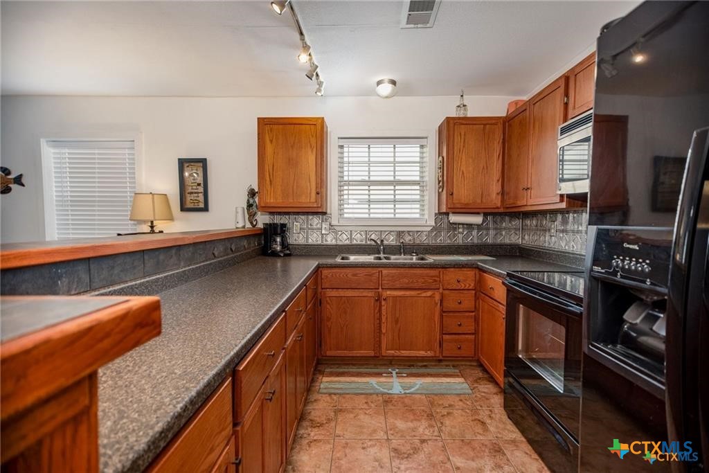 19 Dewberry Lane, Seadrift, TX, 77983 | 584366 | Realty Texas LLC