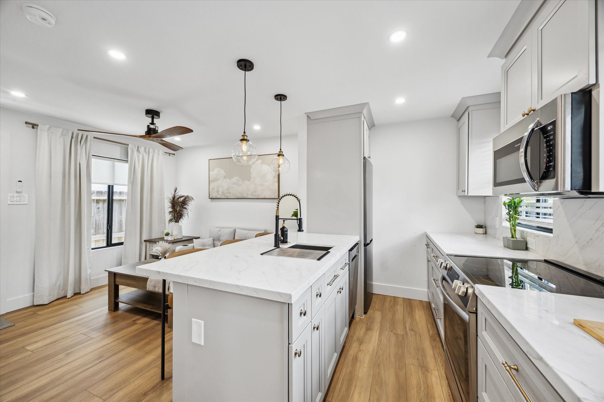 5844 Darling Street, Houston, TX, 77007 | 24480868 | Realty Texas LLC