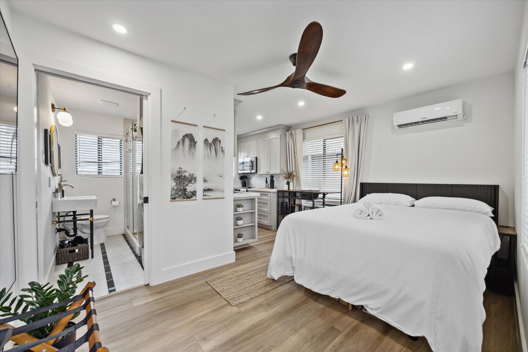 5844 Darling Street, Houston, TX, 77007 | 24480868 | Realty Texas LLC