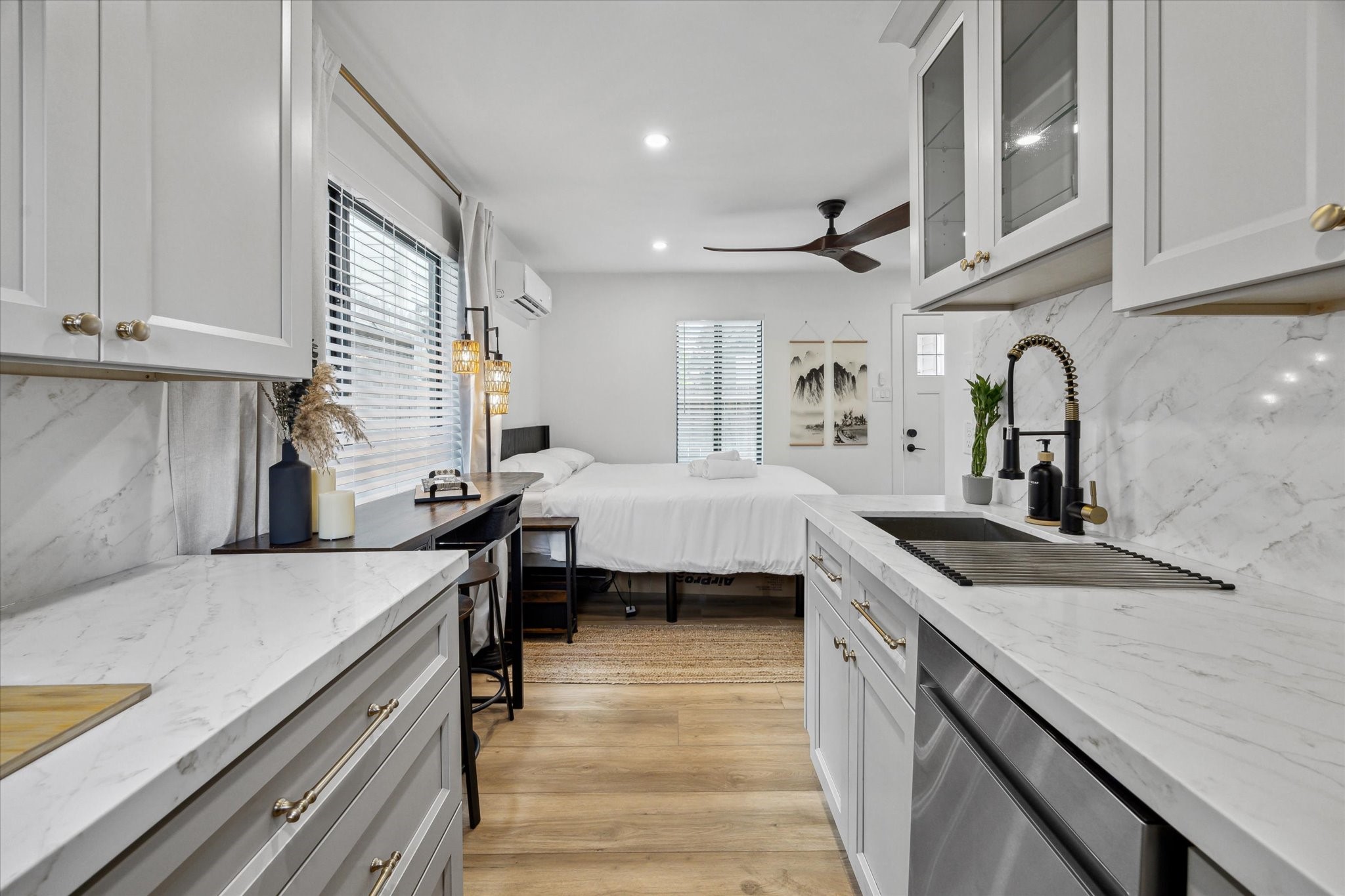 5844 Darling Street, Houston, TX, 77007 | 24480868 | Realty Texas LLC
