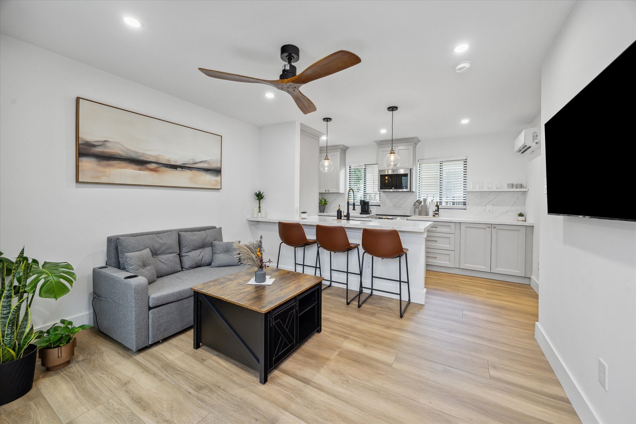 5844 Darling Street, Houston, TX, 77007 | 24480868 | Realty Texas LLC