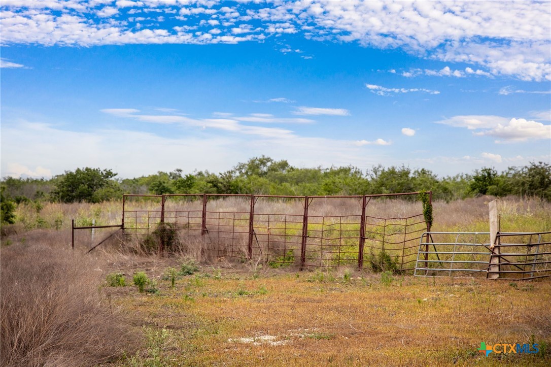 2811 Harris Hill Road, San Marcos, TX, 78666 | 582810 | Realty Texas LLC
