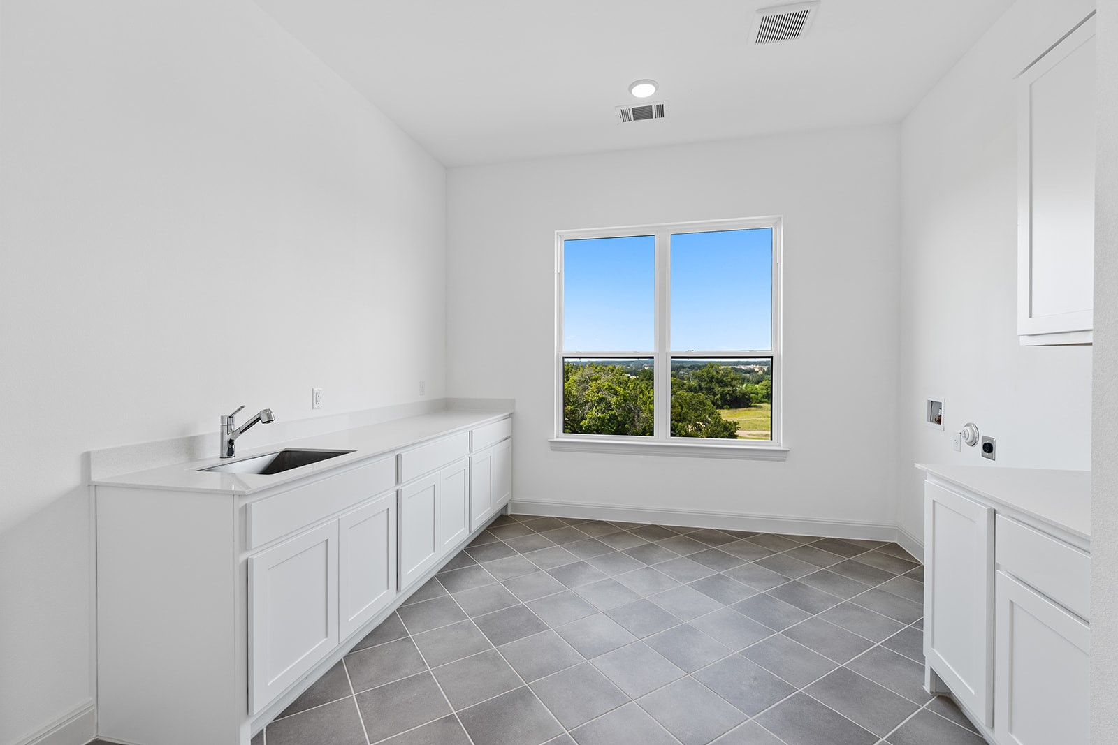 310 Yaklin DR, Liberty Hill, TX, 78642 | 5705385 | Realty Texas LLC