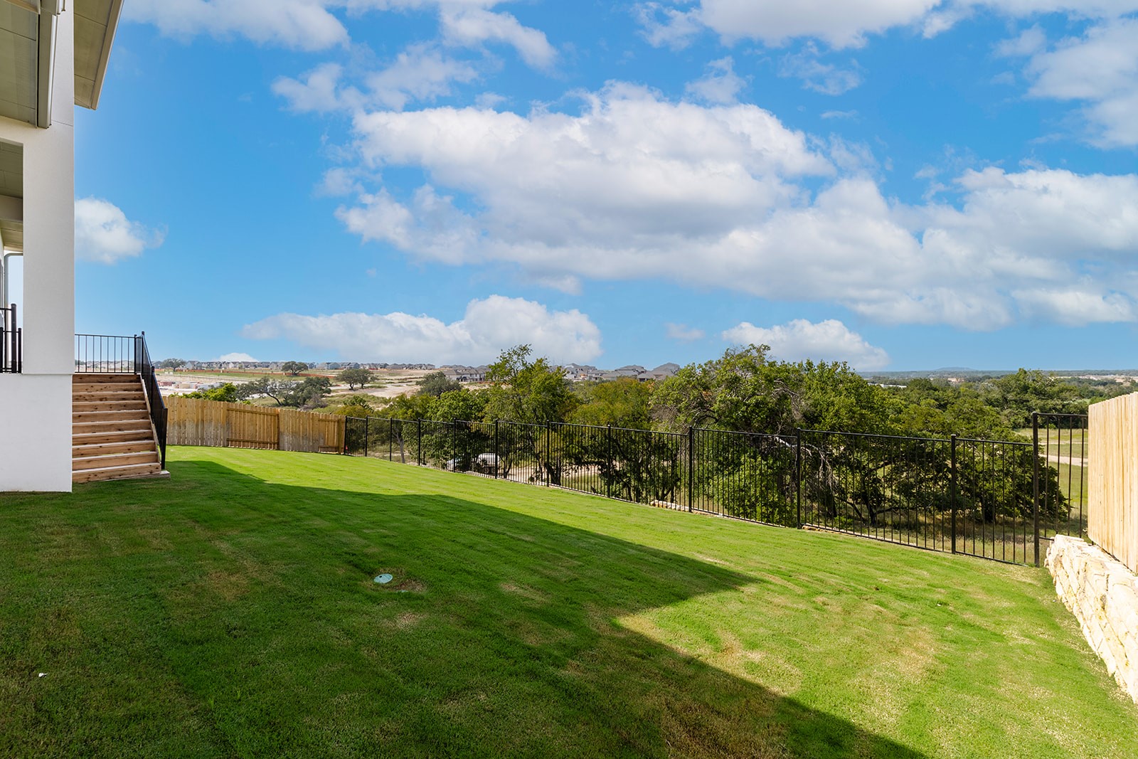 310 Yaklin DR, Liberty Hill, TX, 78642 | 5705385 | Realty Texas LLC