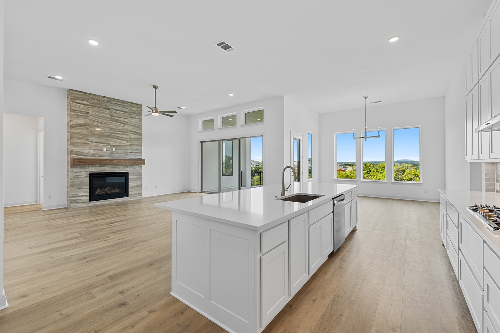 310 Yaklin DR, Liberty Hill, TX, 78642 | 5705385 | Realty Texas LLC