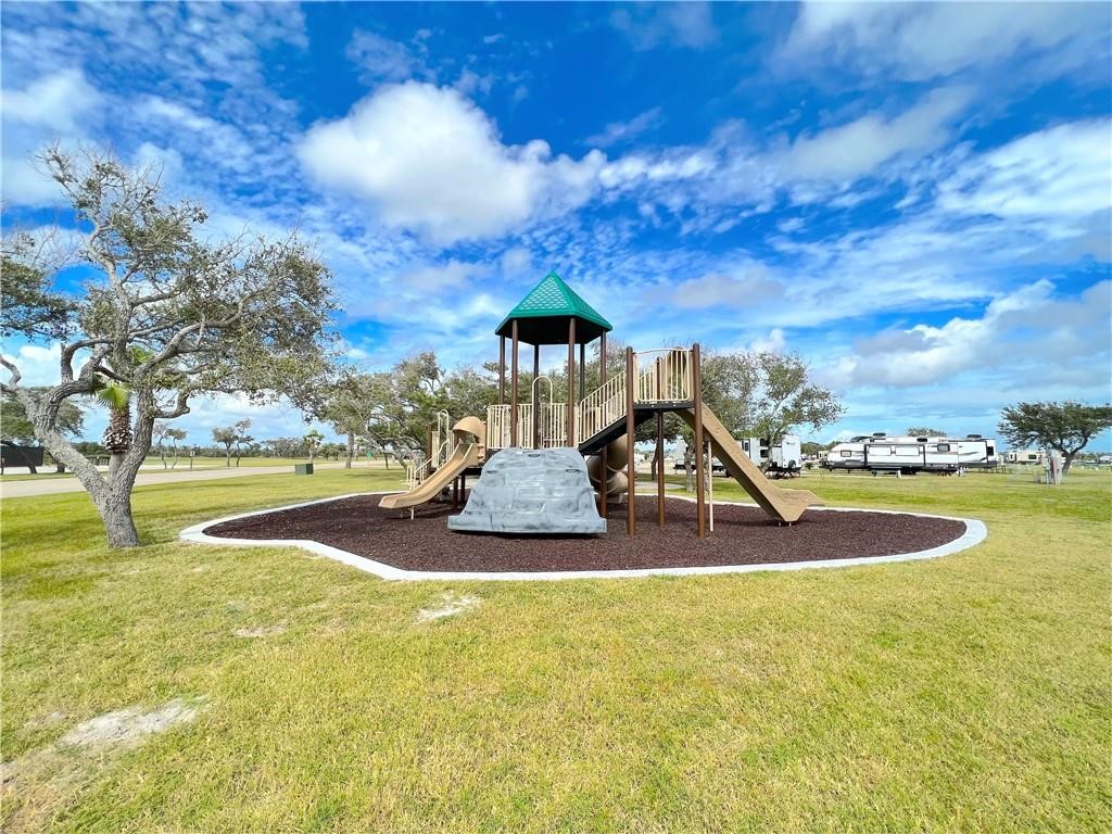 11 Augusta, Aransas Pass, TX, 78336 | 461038 | Realty Texas LLC