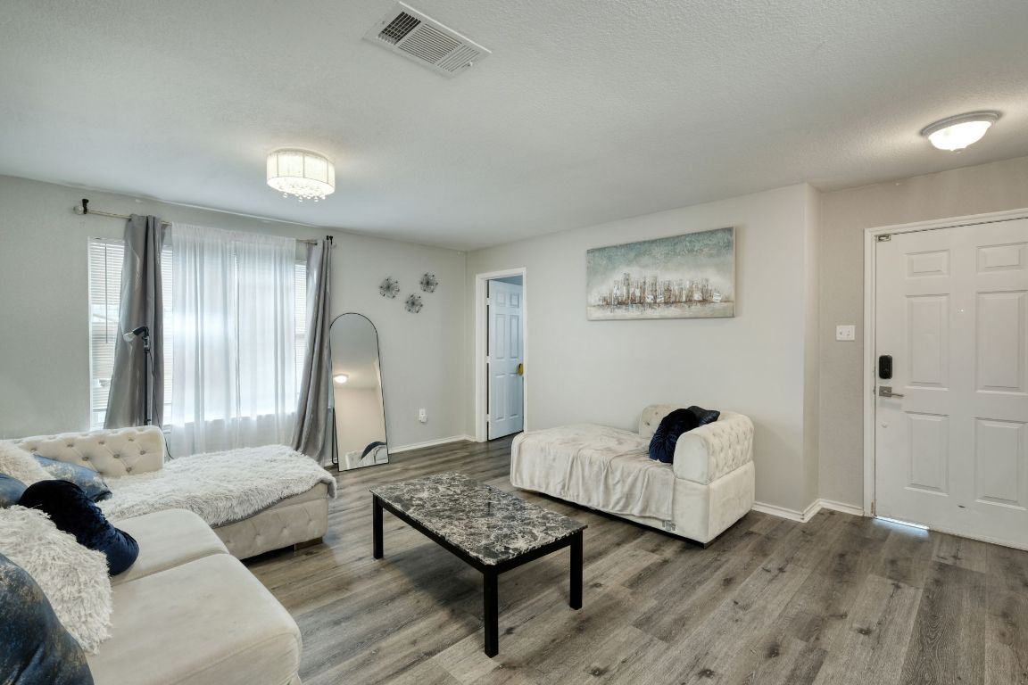 3808 Julianas Way, Round Rock, TX, 78665 | 4877744 | Realty Texas LLC