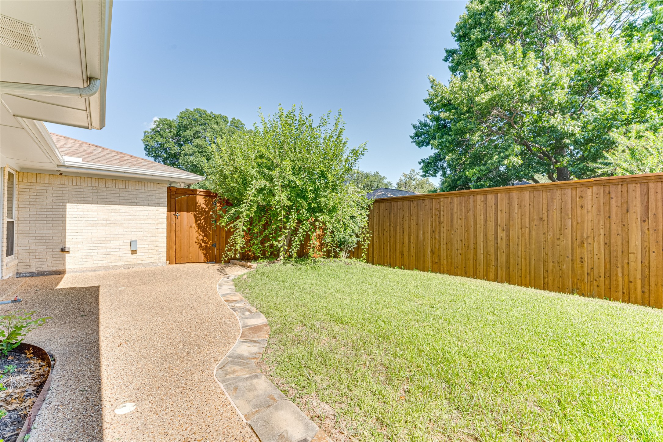 1705 Cross Bend Road, Plano, TX, 75023 | 20980558 | Realty Texas LLC