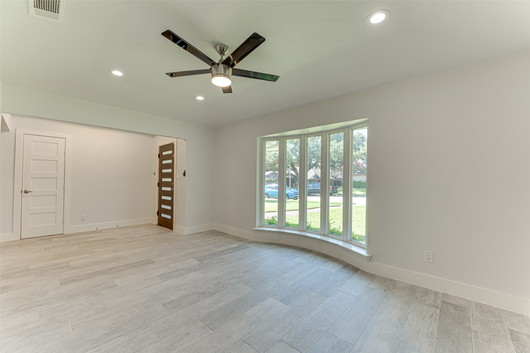 1705 Cross Bend Road, Plano, TX, 75023 | 20980558 | Realty Texas LLC