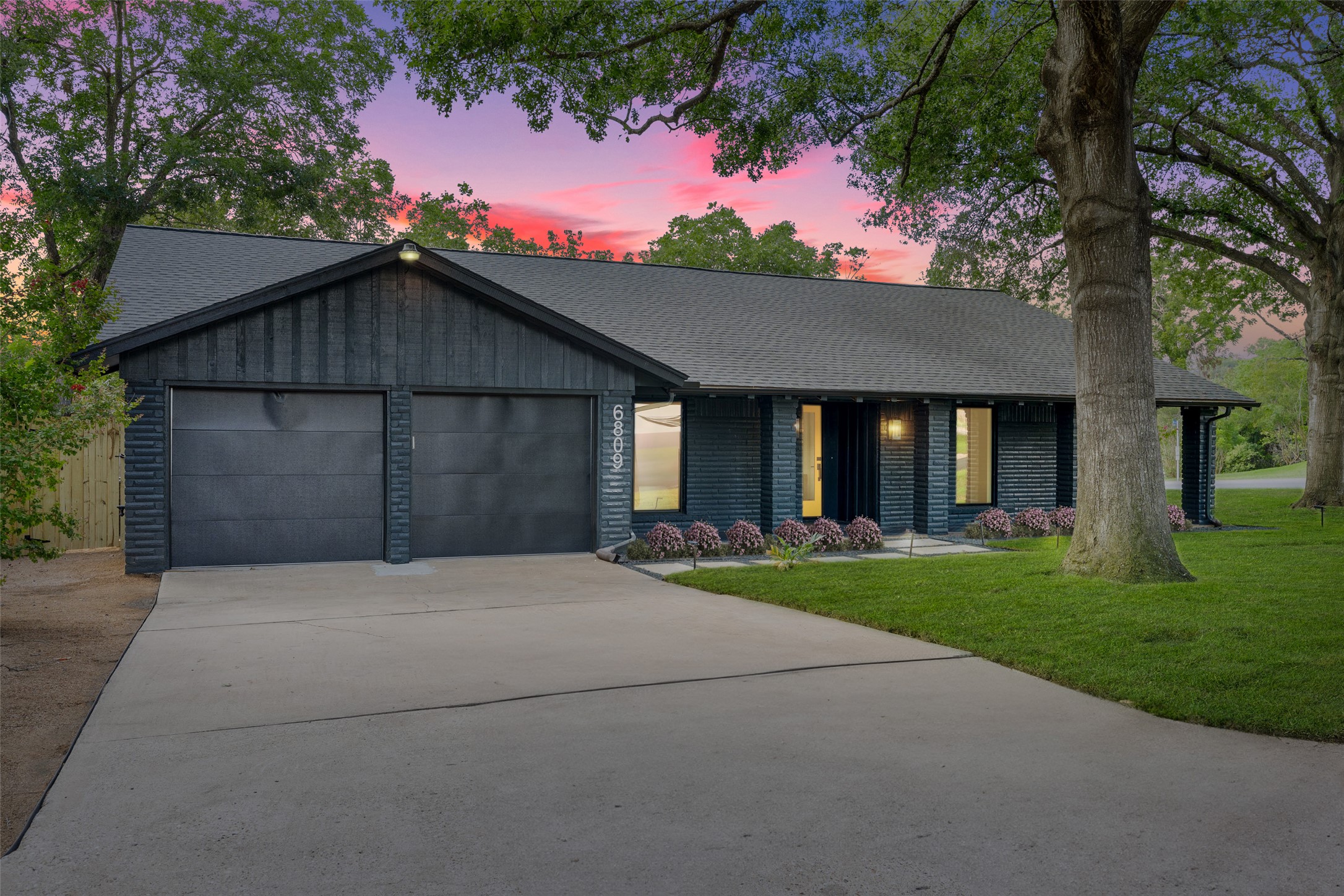 6809 Willamette DR, Austin, TX, 78723 | 2145693 | Realty Texas LLC