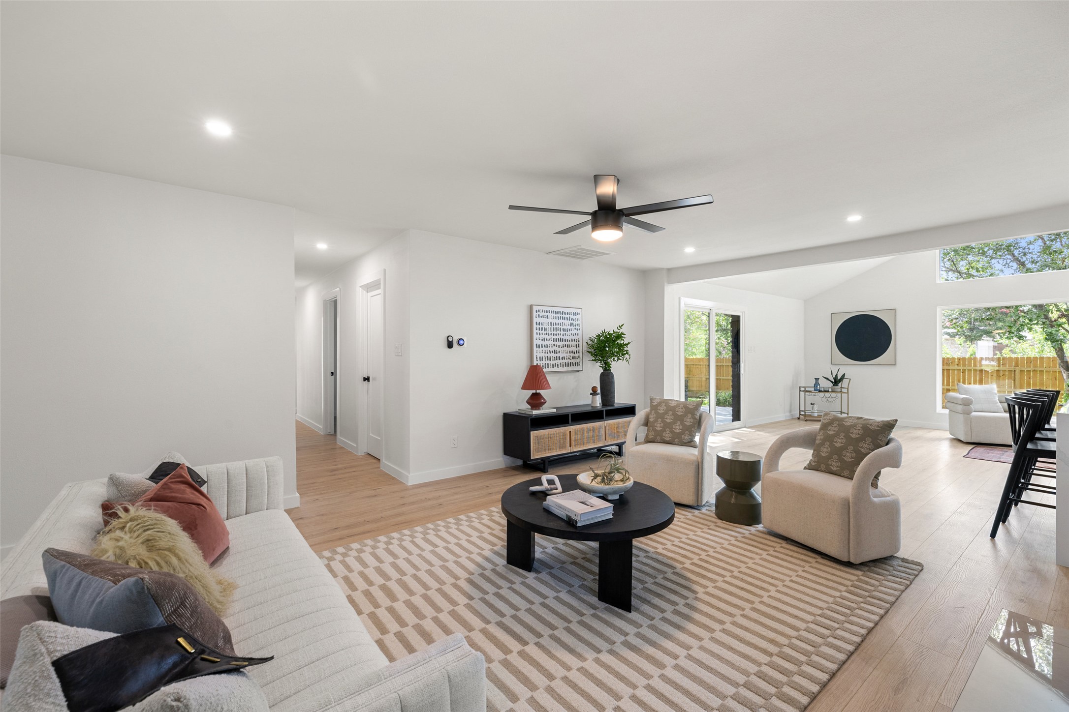 6809 Willamette DR, Austin, TX, 78723 | 2145693 | Realty Texas LLC