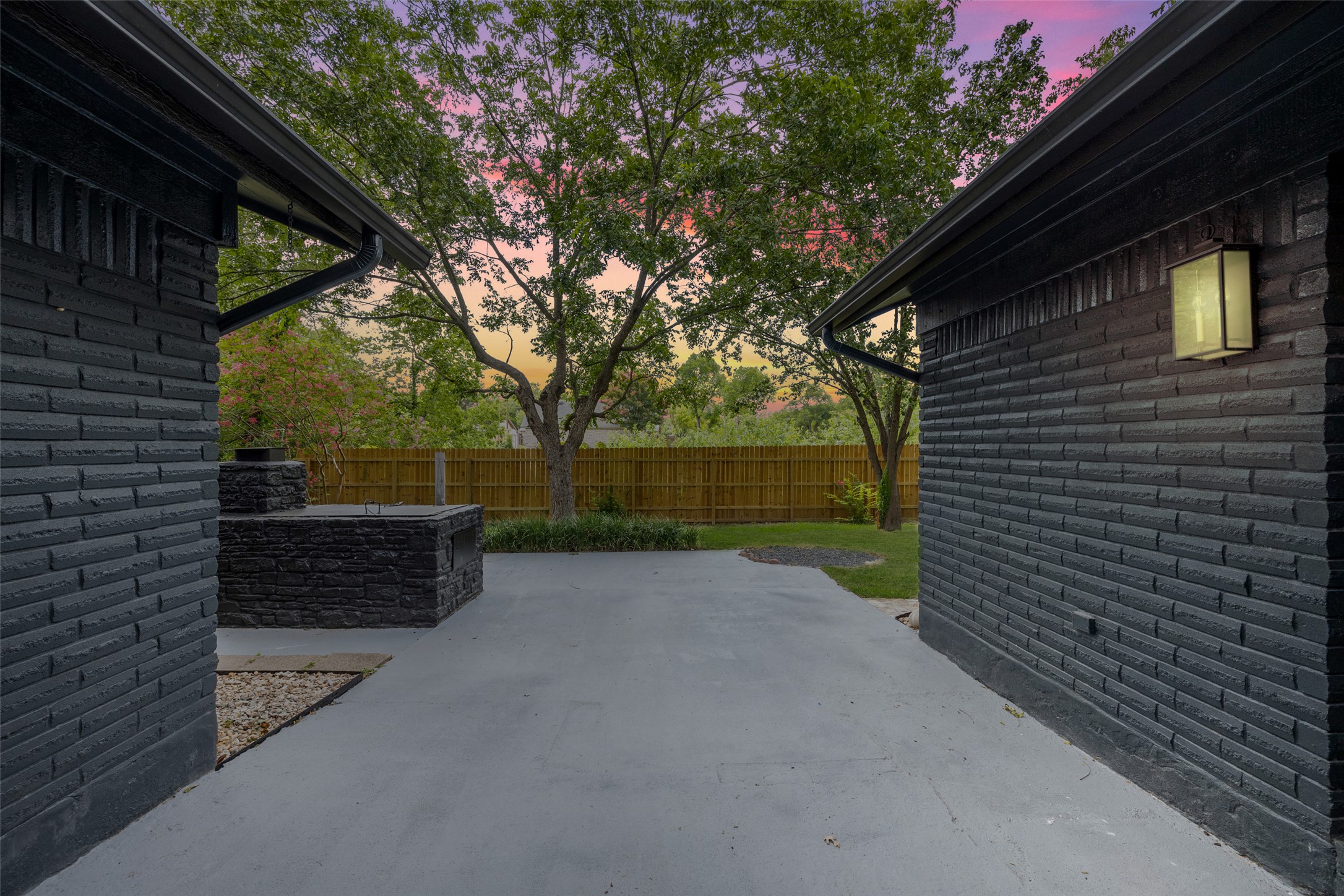 6809 Willamette DR, Austin, TX, 78723 | 2145693 | Realty Texas LLC