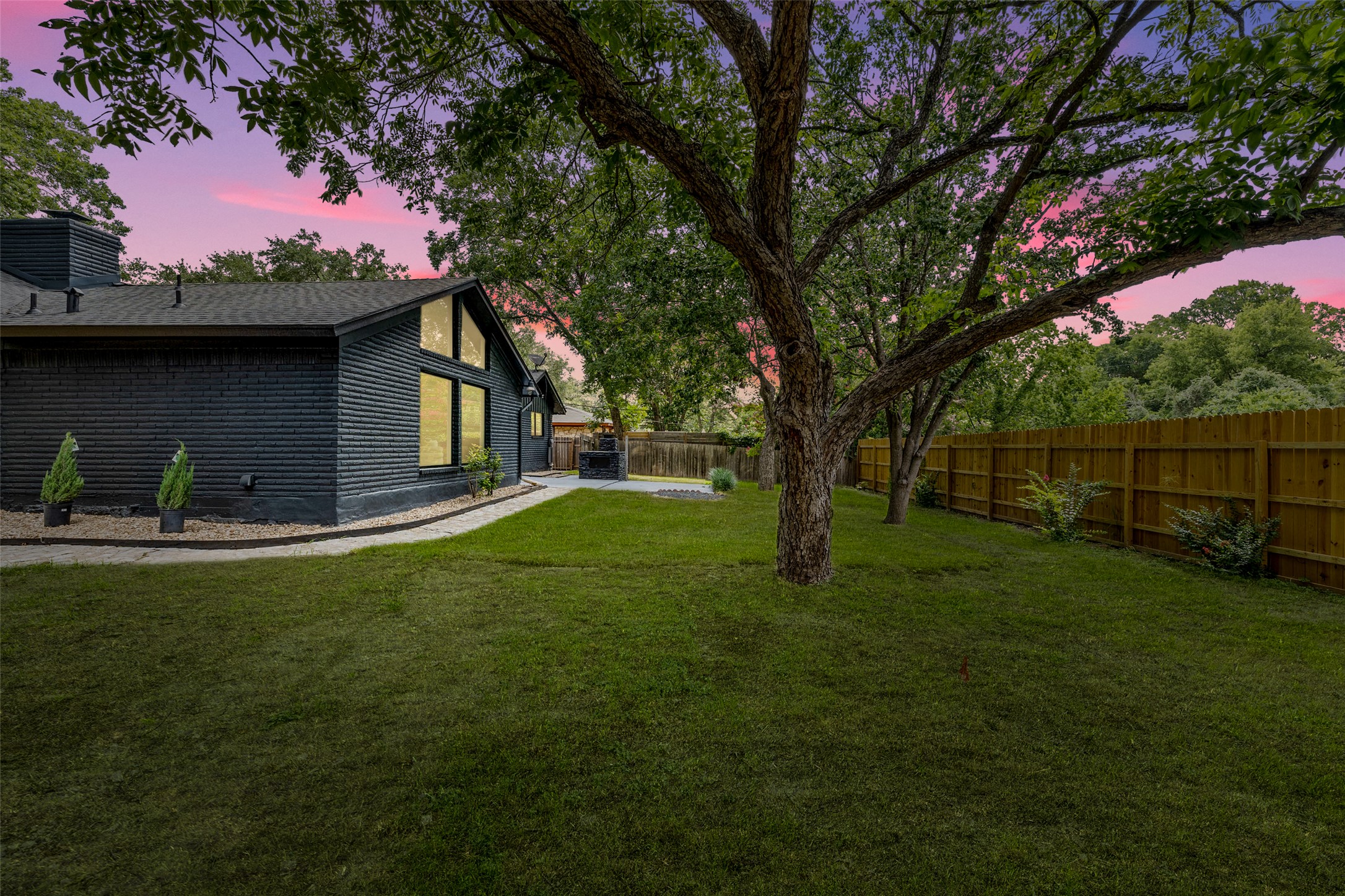 6809 Willamette DR, Austin, TX, 78723 | 2145693 | Realty Texas LLC