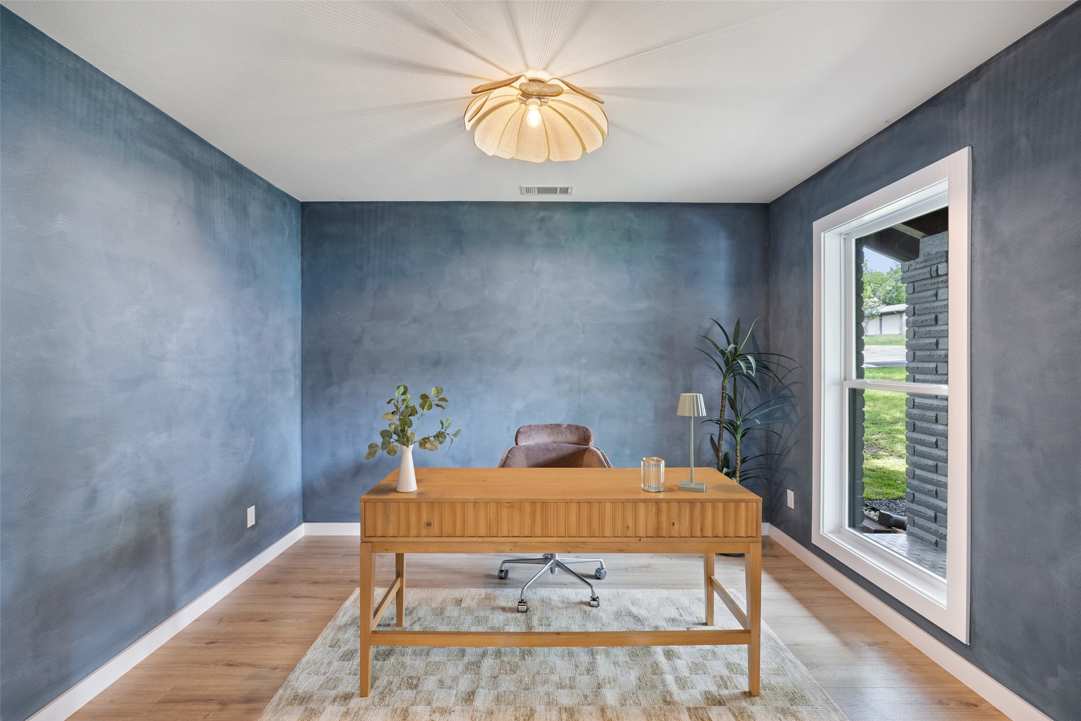 6809 Willamette DR, Austin, TX, 78723 | 2145693 | Realty Texas LLC