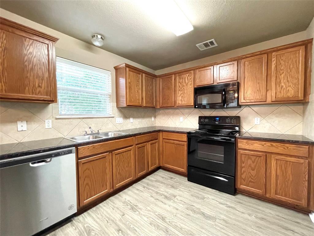 320 Baldwin Street , Hutto, TX, 78634 | 4389696 | Realty Texas LLC