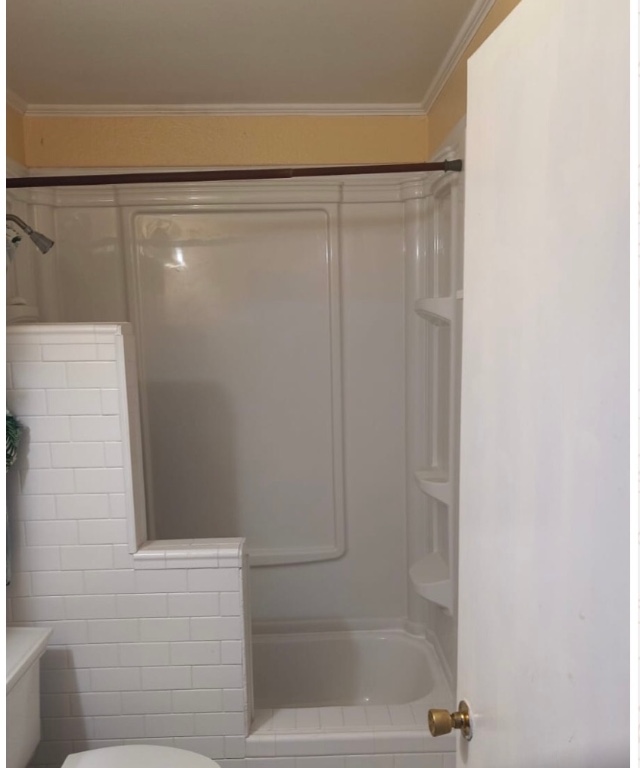 5702 Meadow Crest , Austin, TX, 78744 | 2854758 | Realty Texas LLC