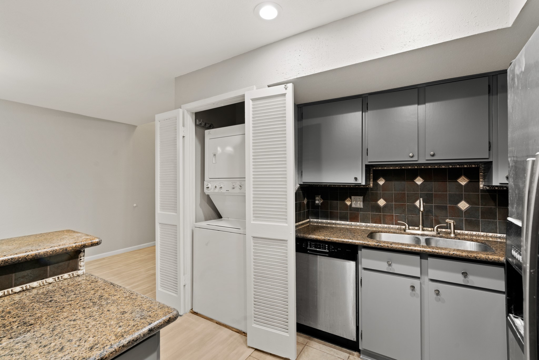 10811 Richmond Avenue 12, Houston, TX, 77042 | 92728300 | Realty Texas LLC