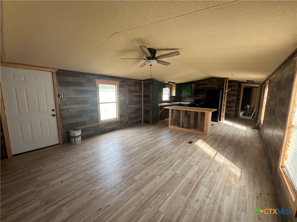 408 Debbie Street, Victoria, TX, 77905 | 584913 | Realty Texas LLC