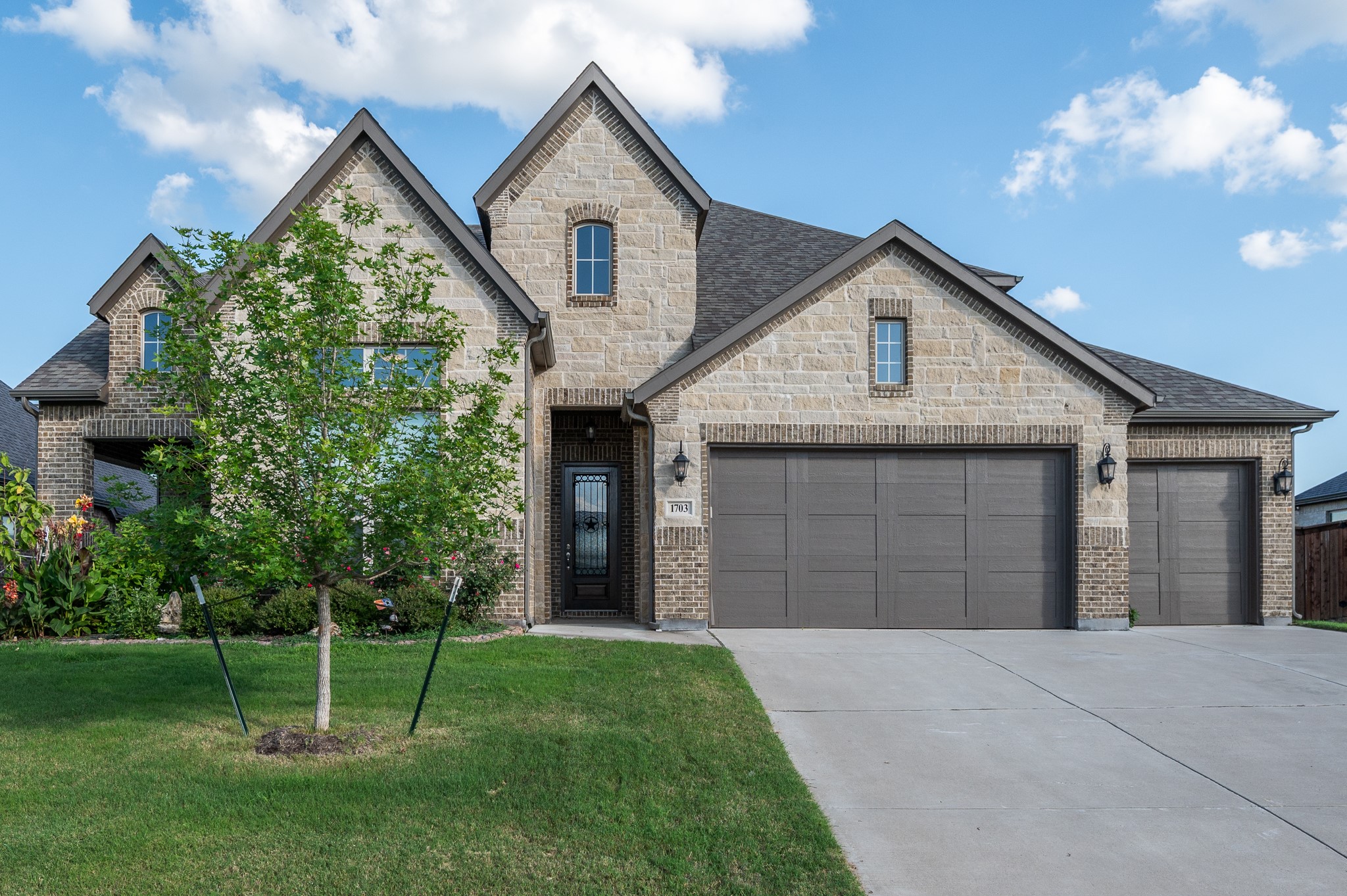 1703 Cedar Bluff Parkway, Mansfield, TX, 76063 | 20983026 | Realty Texas LLC