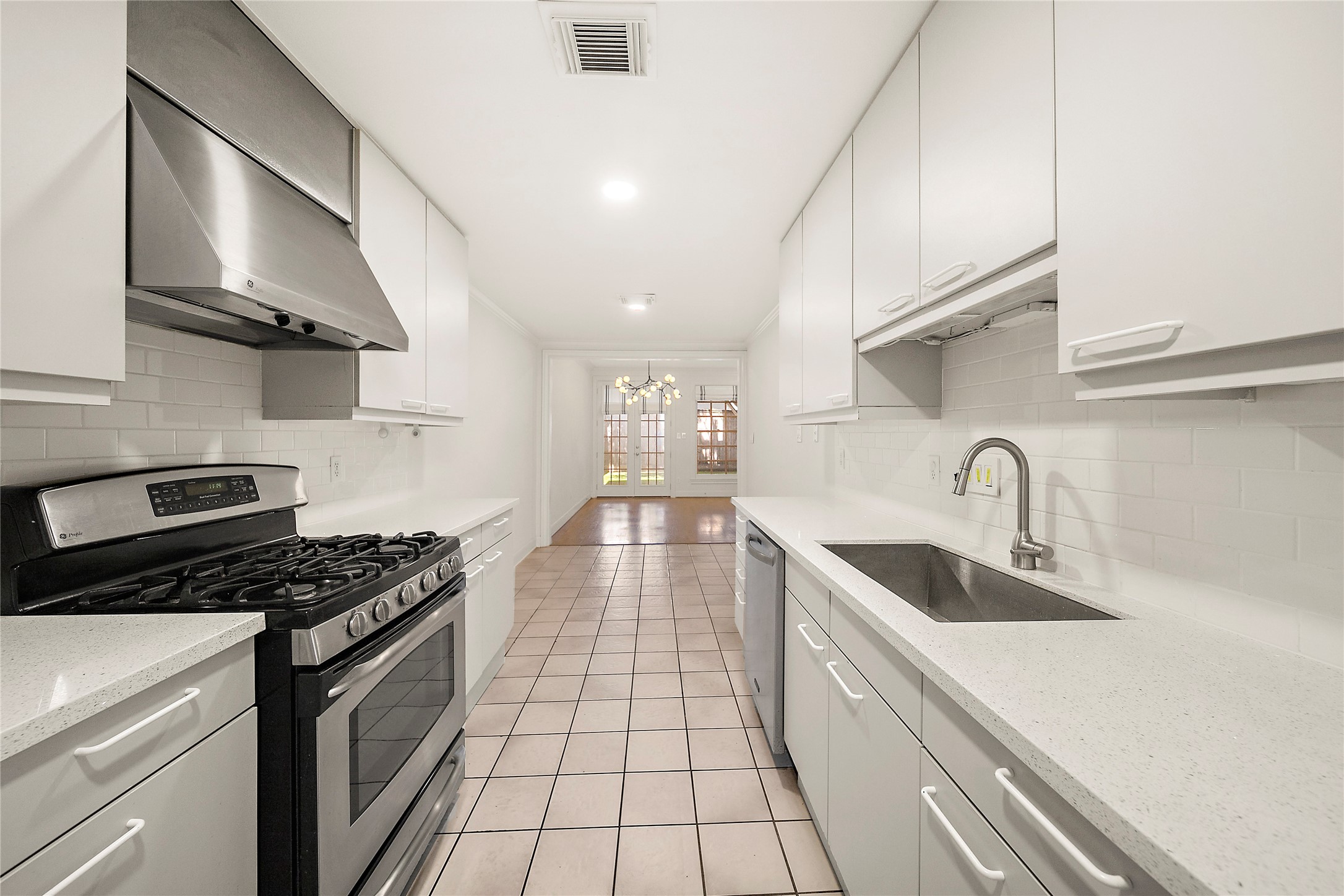 2014 Mcduffie Street, Houston, TX, 77019 | 60700221 | Realty Texas LLC