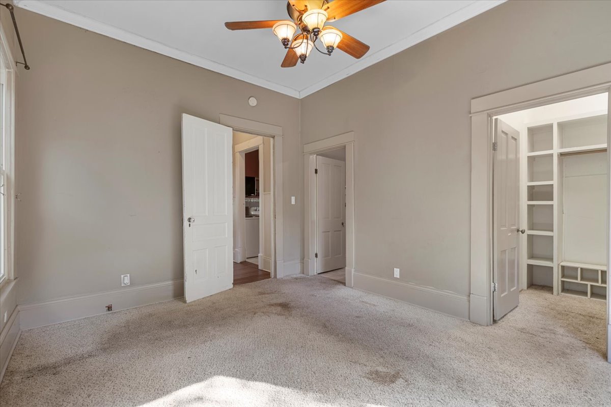 710 Gresham ST, Smithville, TX, 78957 | 8863109 | Realty Texas LLC
