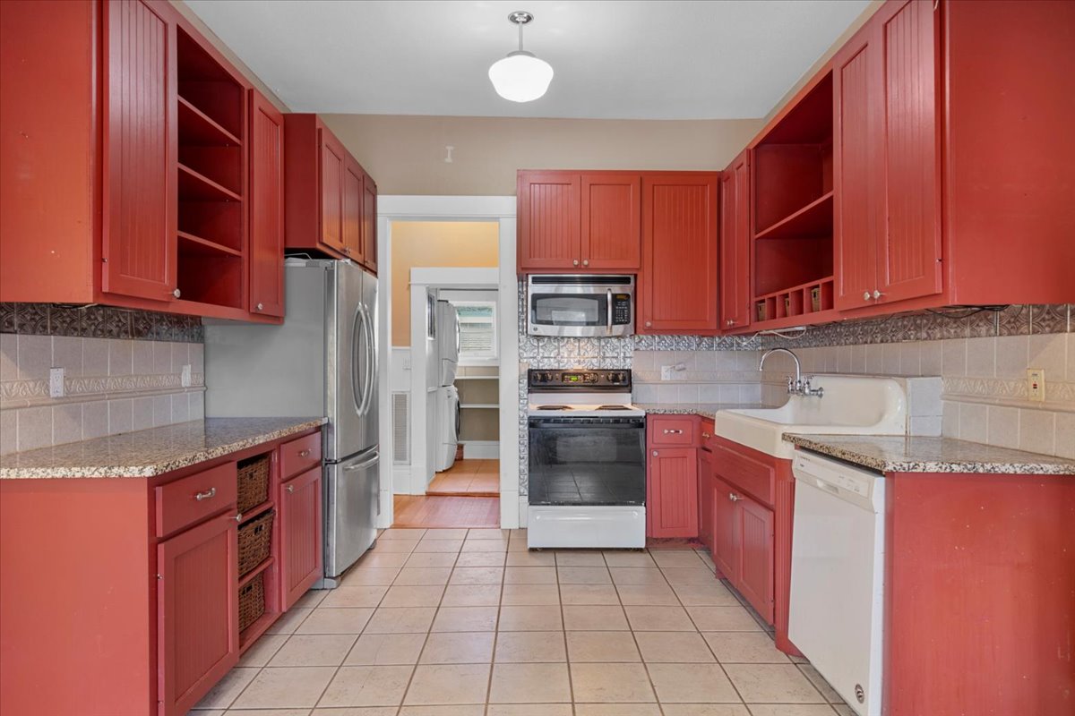 710 Gresham ST, Smithville, TX, 78957 | 8863109 | Realty Texas LLC