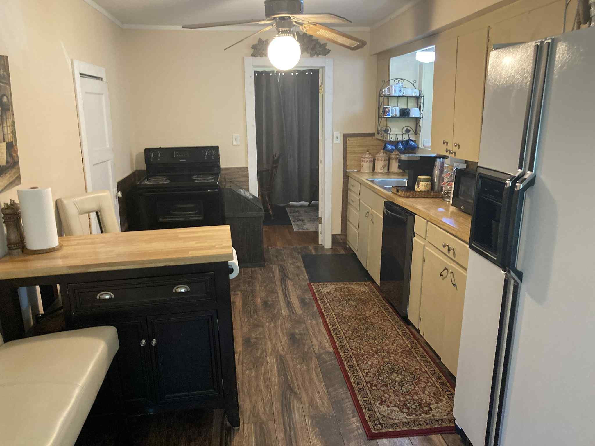 1305 E Goliad Avenue, Crockett, TX, 75835 | 35006583 | Realty Texas LLC