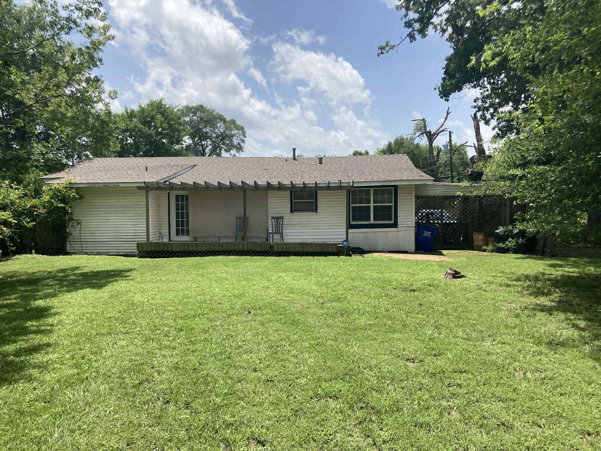 1305 E Goliad Avenue, Crockett, TX, 75835 | 35006583 | Realty Texas LLC