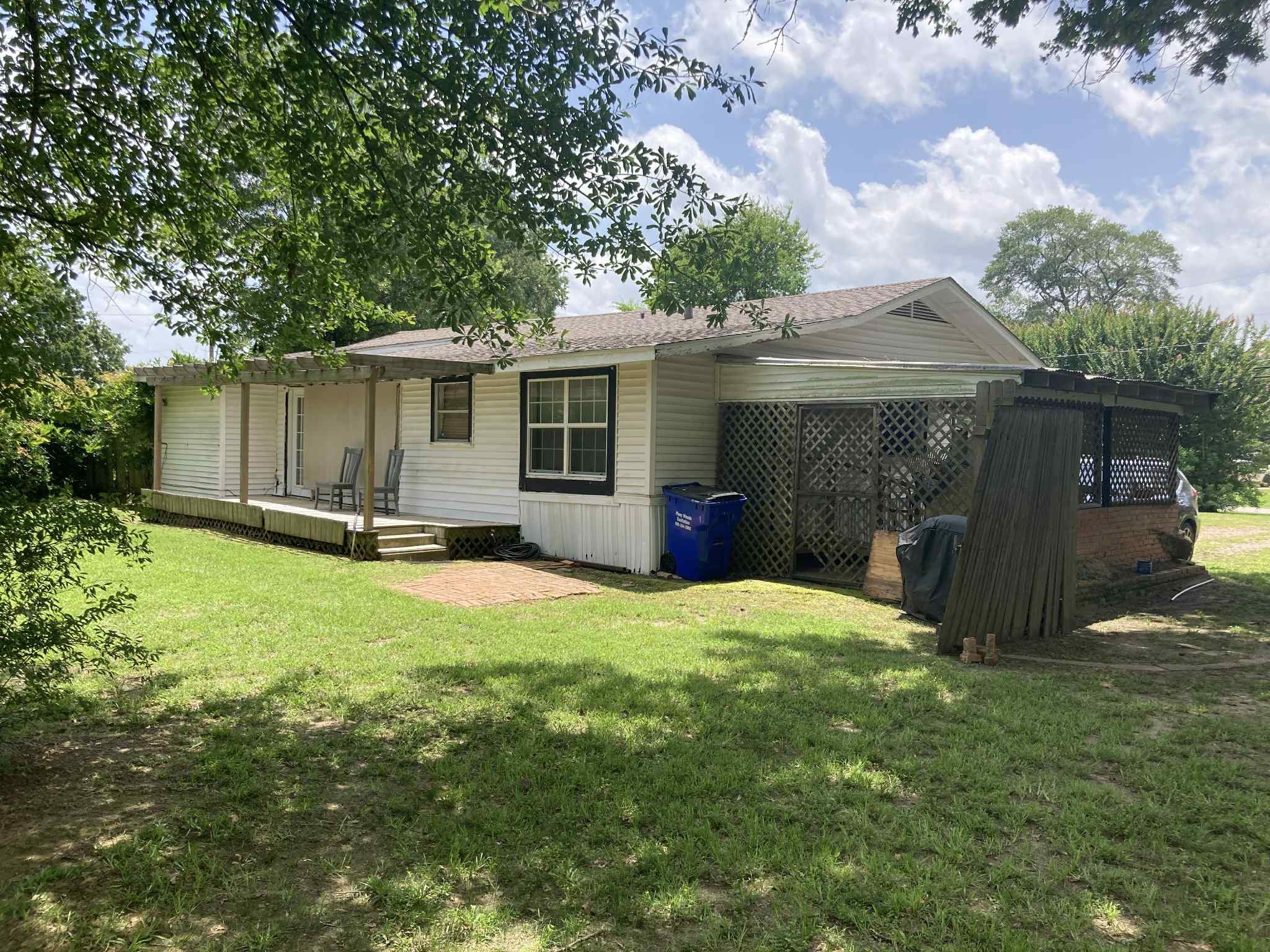 1305 E Goliad Avenue, Crockett, TX, 75835 | 35006583 | Realty Texas LLC