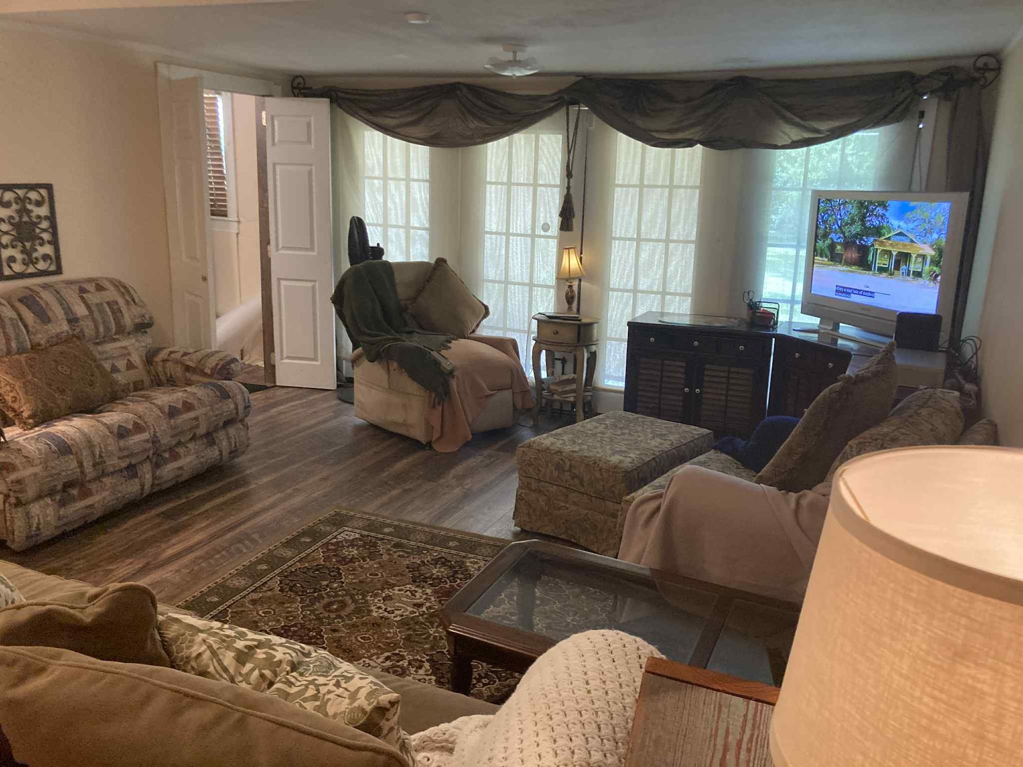 1305 E Goliad Avenue, Crockett, TX, 75835 | 35006583 | Realty Texas LLC