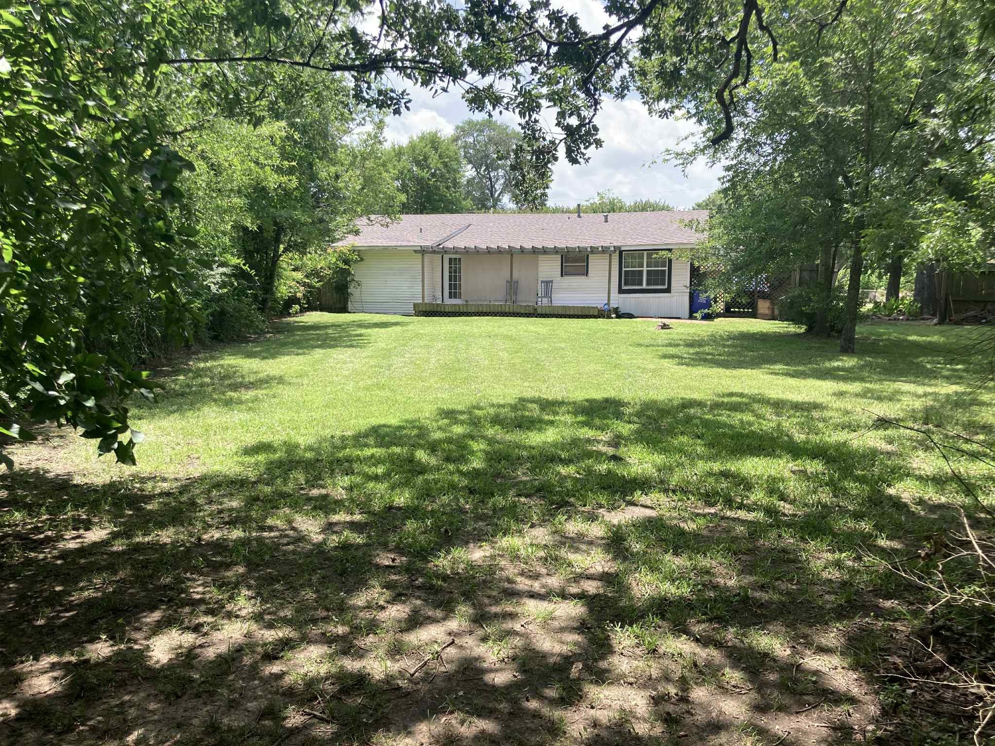 1305 E Goliad Avenue, Crockett, TX, 75835 | 35006583 | Realty Texas LLC