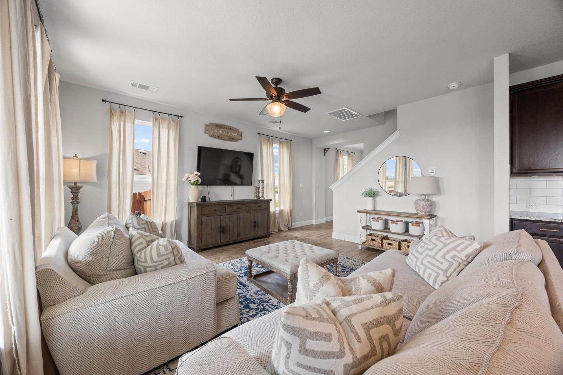 116 Oakstone Drive, Georgetown, TX, 78628 | 5582897 | Realty Texas LLC