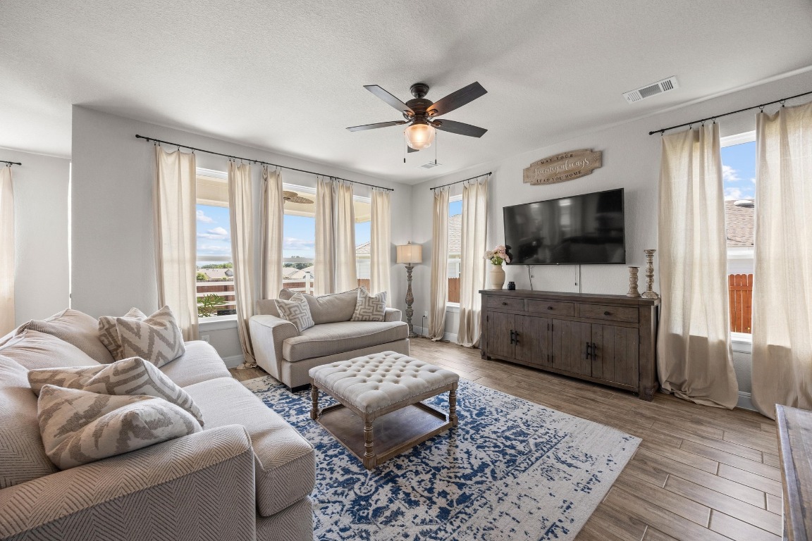 116 Oakstone Drive, Georgetown, TX, 78628 | 5582897 | Realty Texas LLC