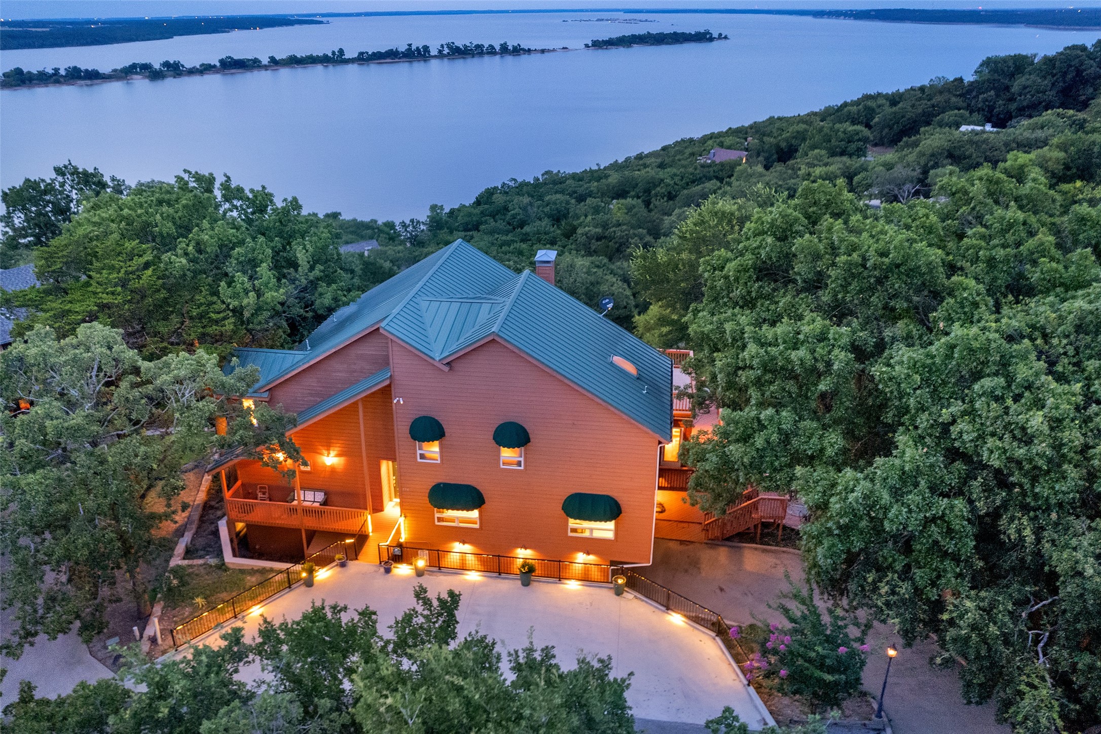 214 Island View Drive, Pottsboro, TX, 75076 | 20980209 | Realty Texas LLC