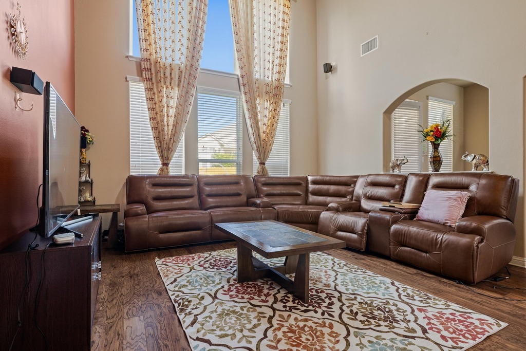 614 Spanish Mustang Drive , Cedar Park, TX, 78613 | 6432580 | Realty Texas LLC