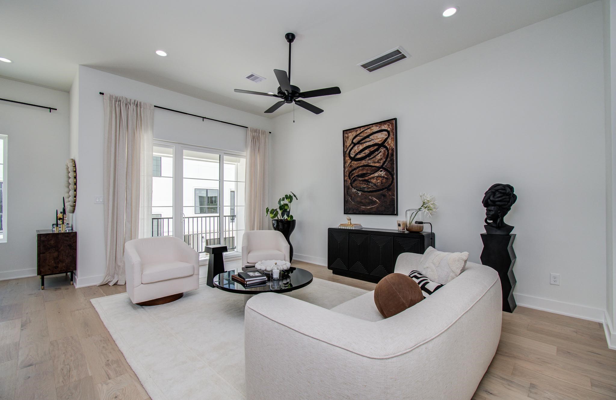 8703 Ojeman Villas Drive, Houston, TX, 77055 | 13843969 | Realty Texas LLC
